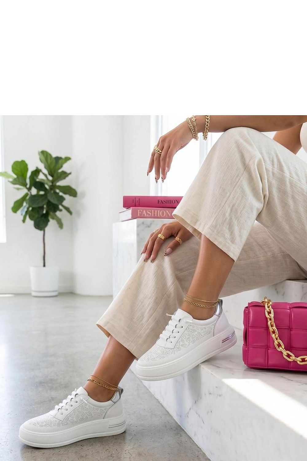  Sportliche Schuhe auf Plattform model 228211 Solea 