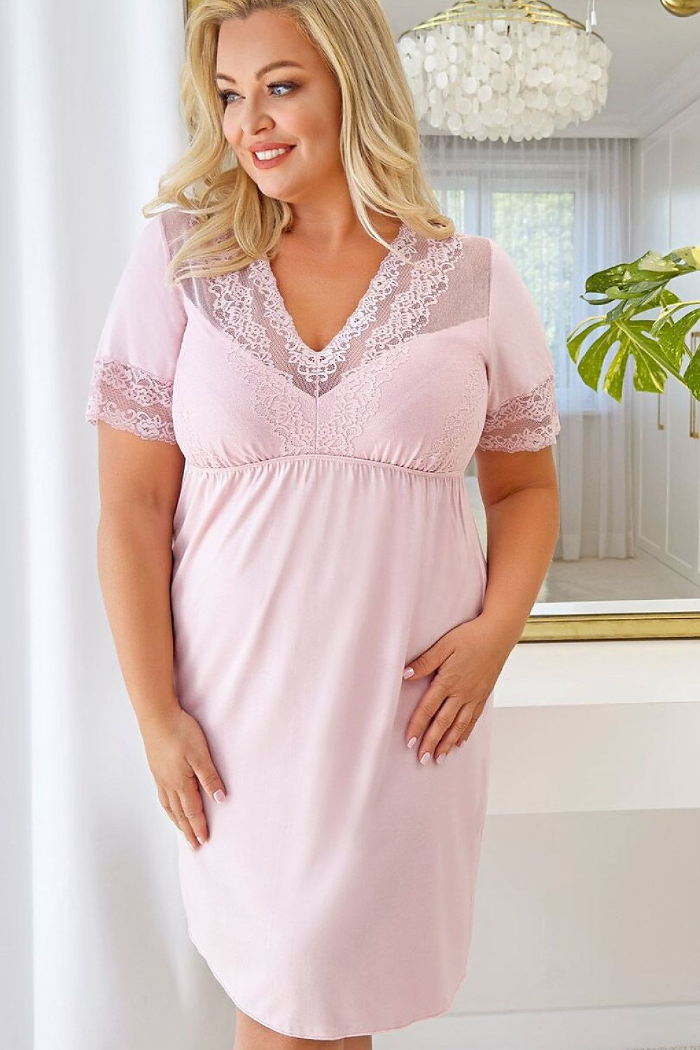  Nachthemden in großen Größen model 228604 Donna 