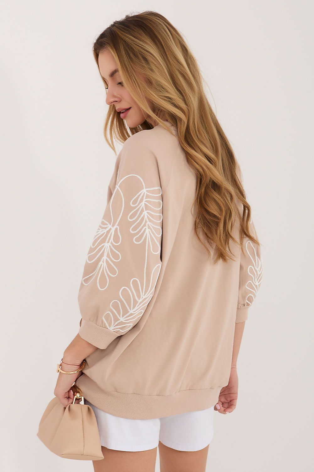 Rue Paris Sweatshirt in Beige mit Blumenstickerei, Seitenansicht