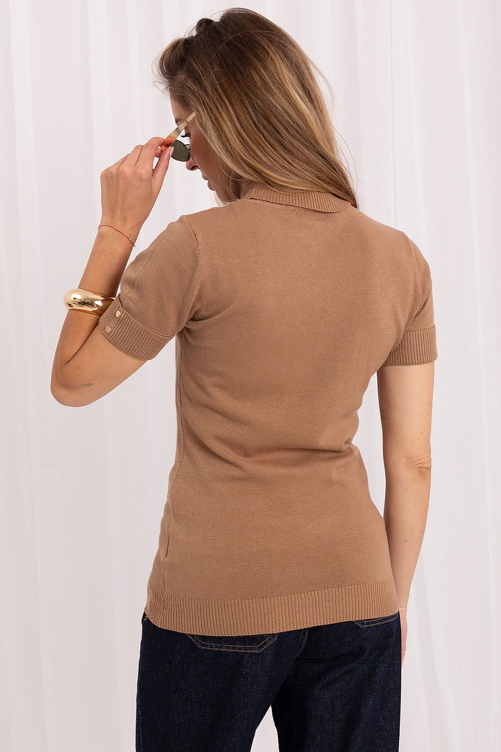 Italy Moda Pullover in Camel mit Rollkragen, Rückansicht