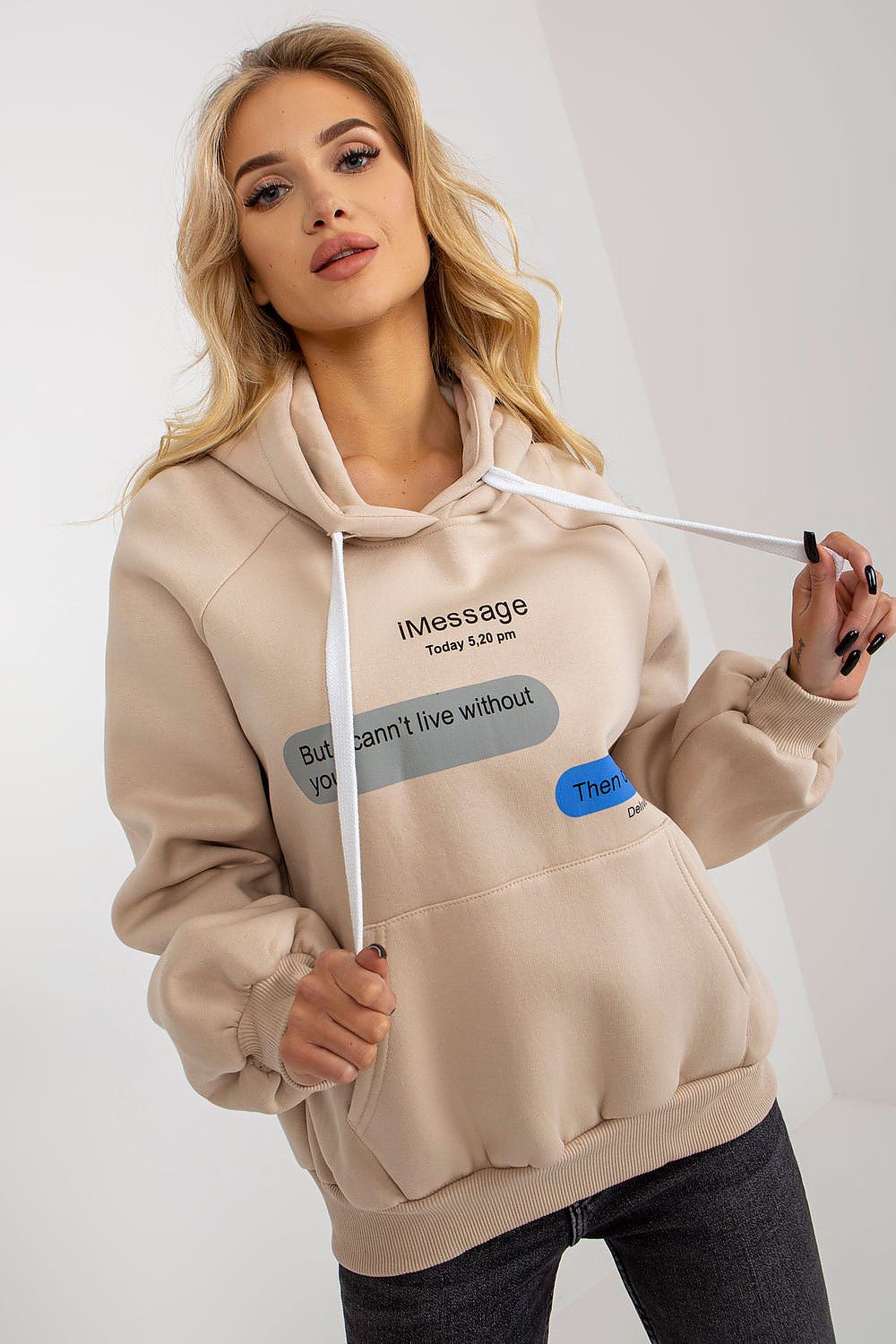 Ex Moda Hoodie in Beige mit Print und Kängurutasche, Vorderansicht