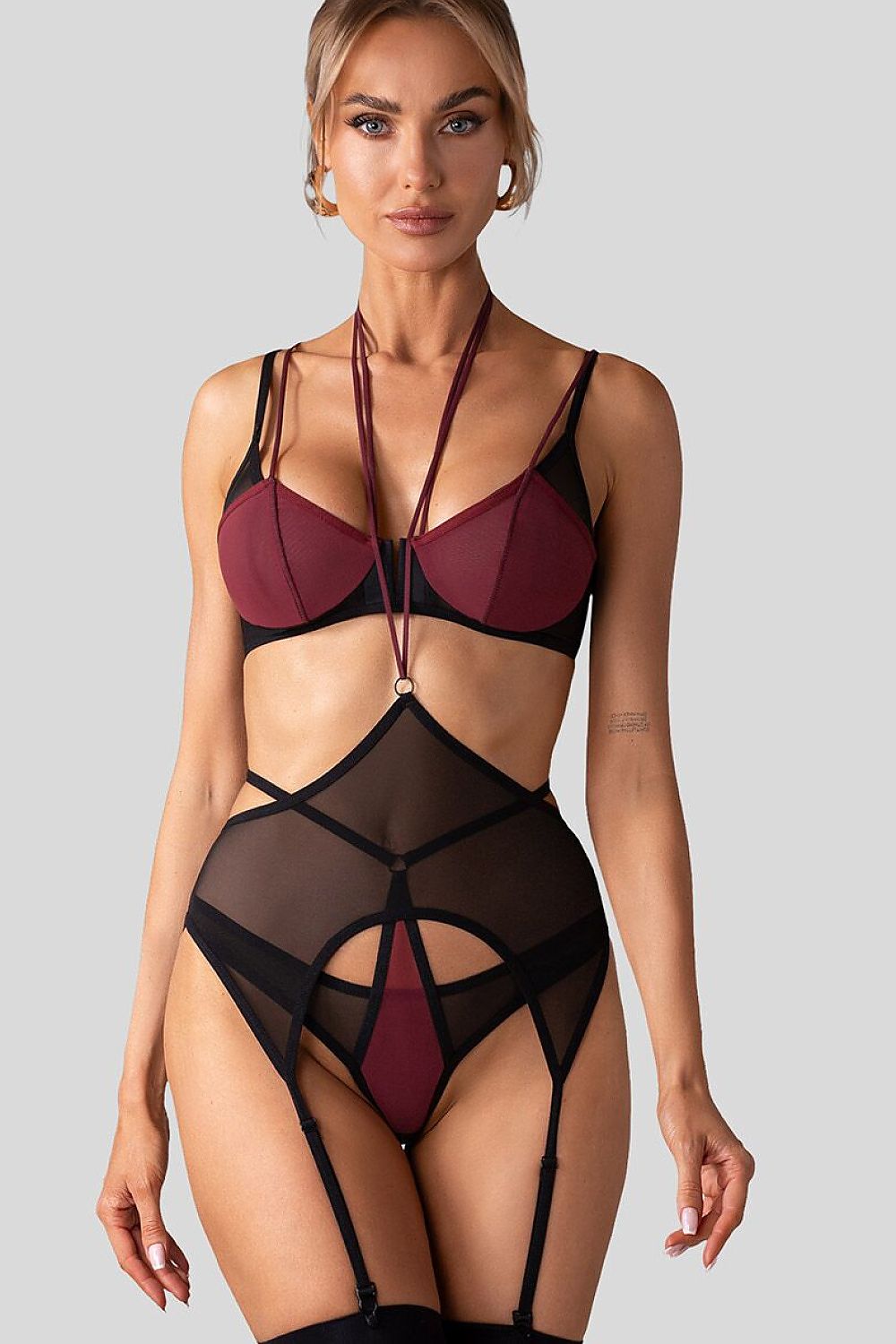 Obsessive Dessous-Set in Schwarz-Bordeaux mit transparentem Body, Vorderansicht