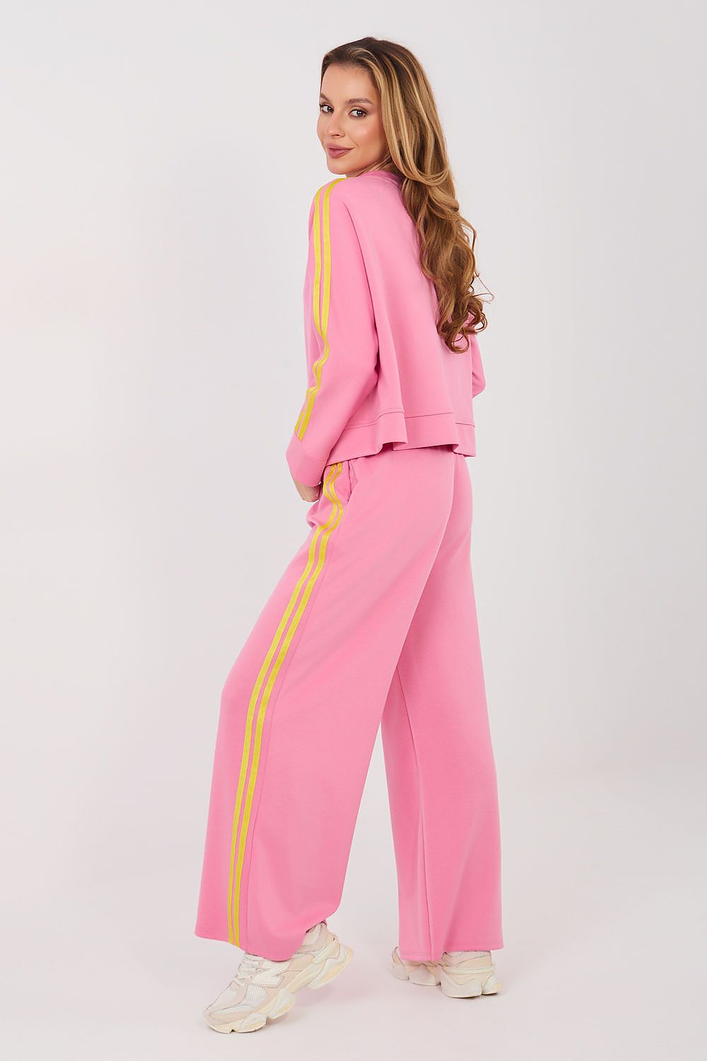 Rue Paris Trainingsanzug-Set in Pink mit Streifen, Seitenansicht