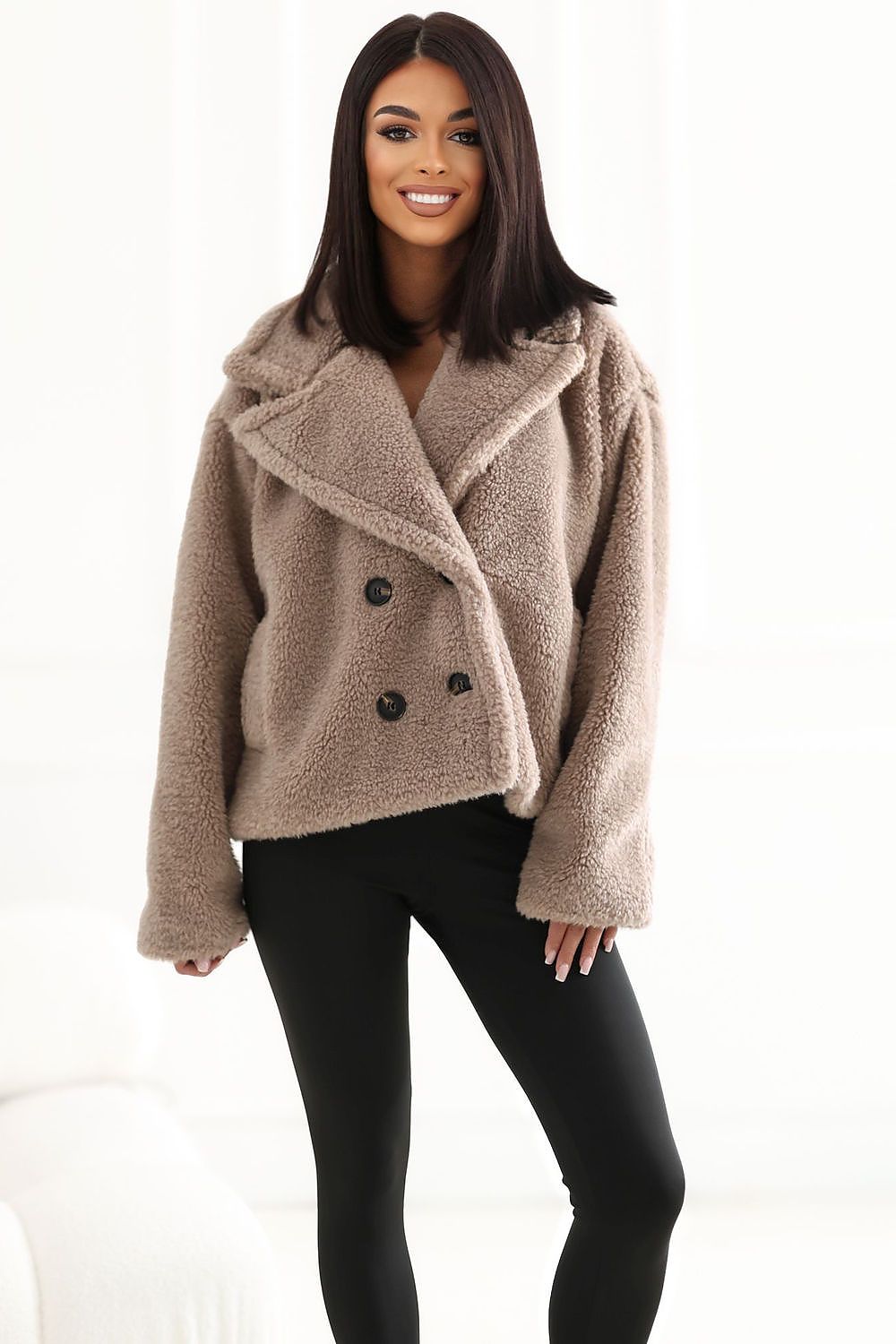 Factory Price Teddy-Kurzjacke in Taupe mit breitem Revers, Vorderansicht