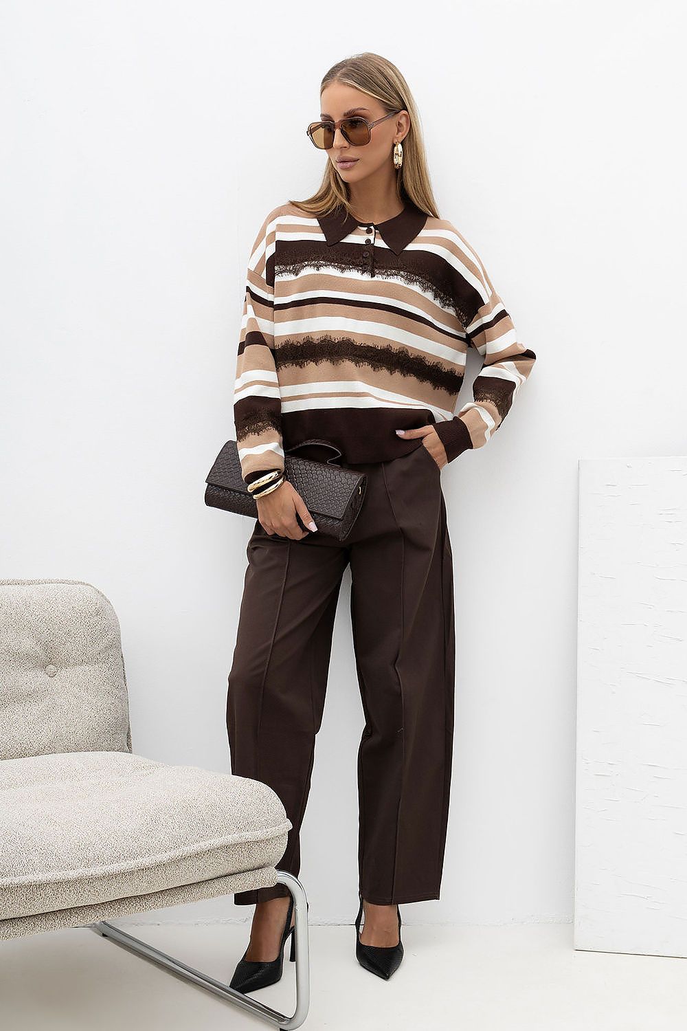 Factory Price Pullover in Braun, Beige und Weiß mit Streifenmuster und Polokragen, Vorderansicht