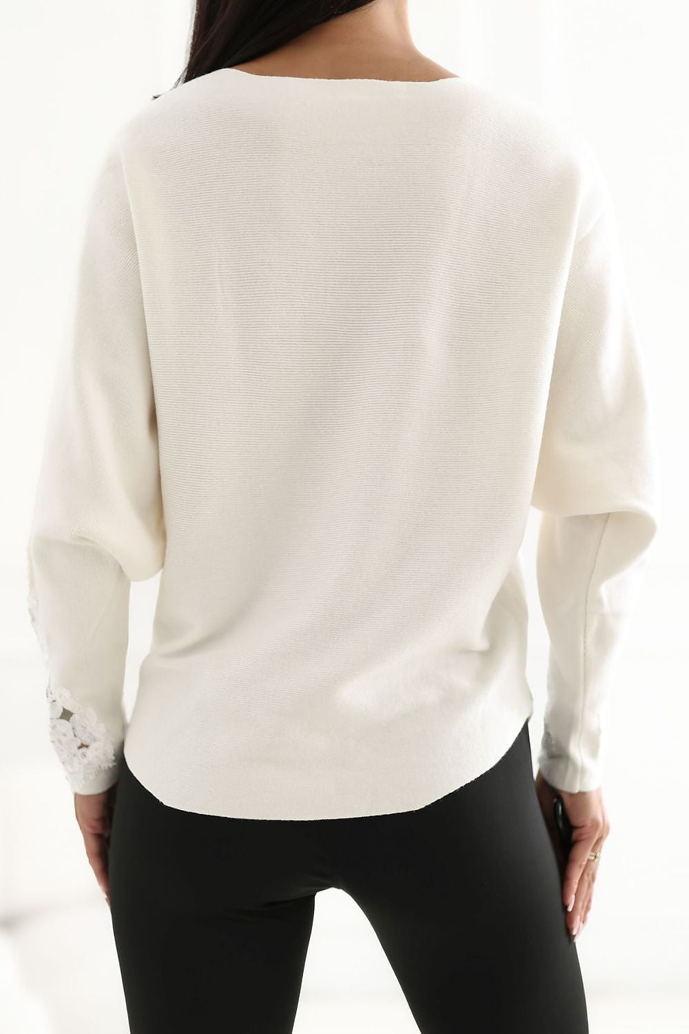 Factory Price Pullover in Cremeweiß mit Spitzenbesatz, Rückansicht