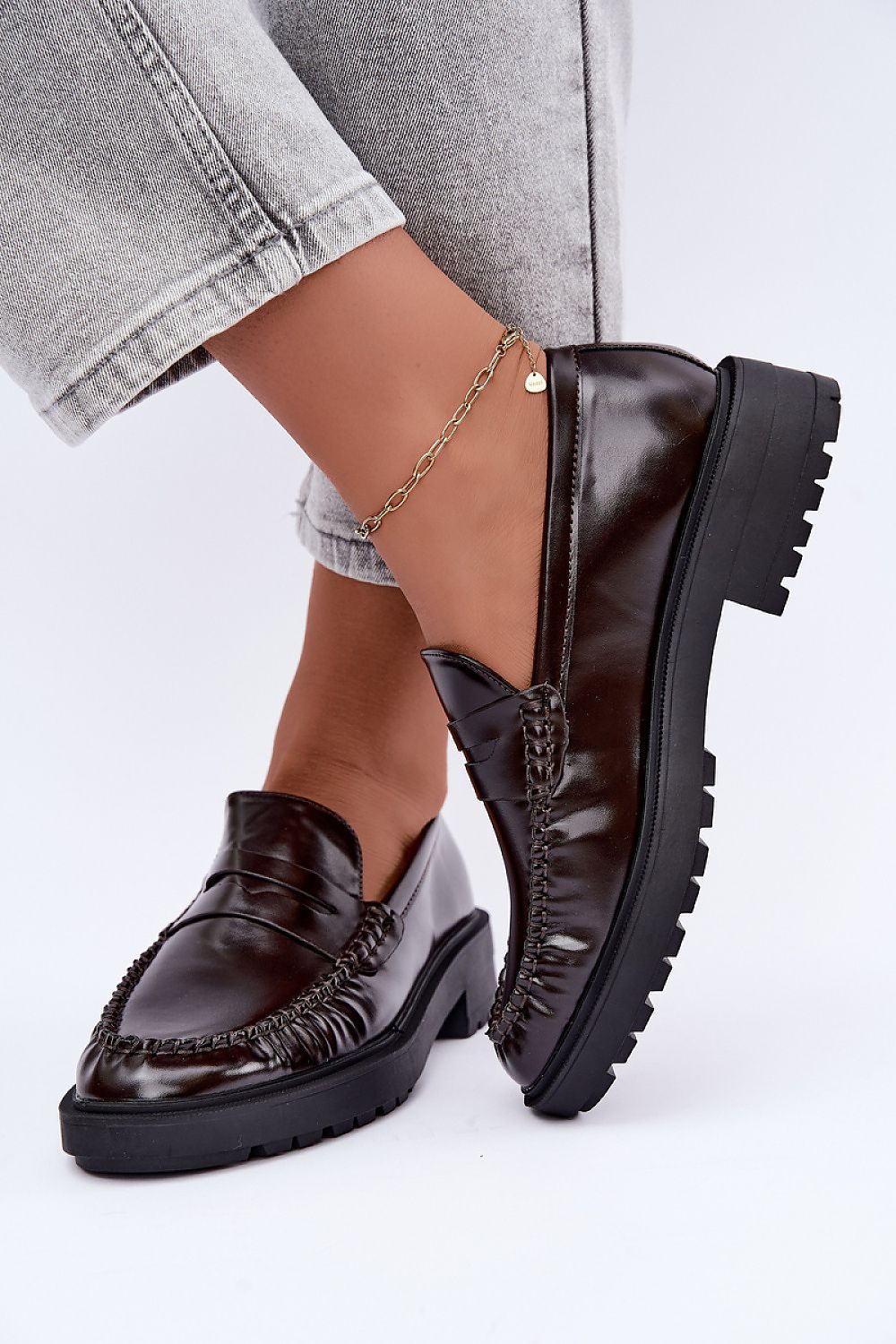 Step in style Mokassin dunkelbraun mit Zier-Raffung, Seitenansicht