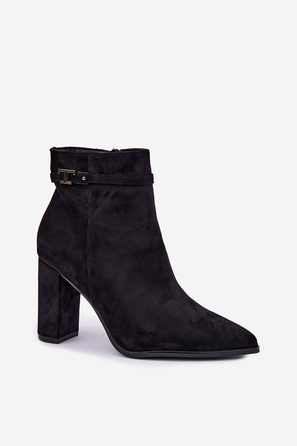 Step in style Stiefelette in Schwarz mit spitzer Kappe, Seitenansicht