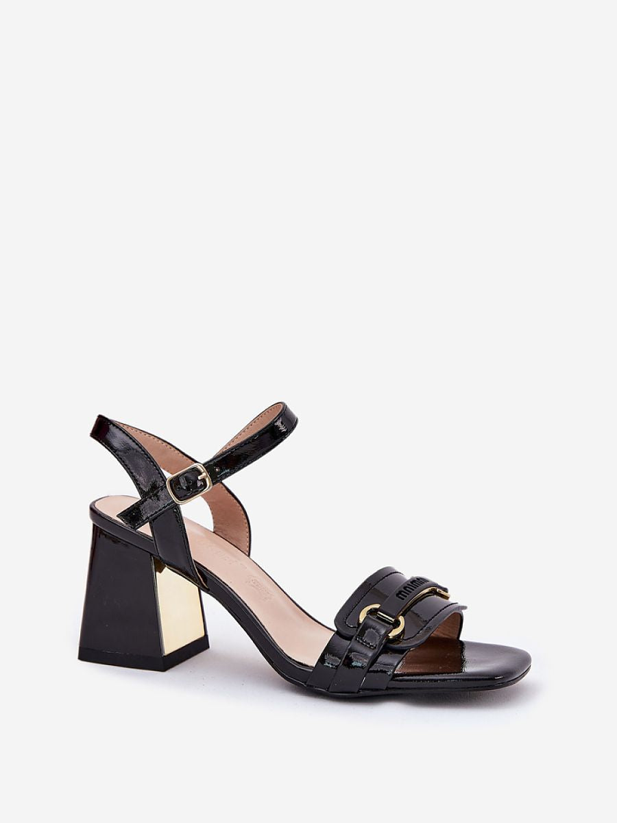 Sandalen mit Absatz