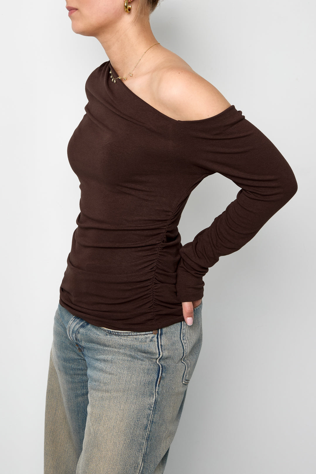 Schulterfreies Langarmshirt