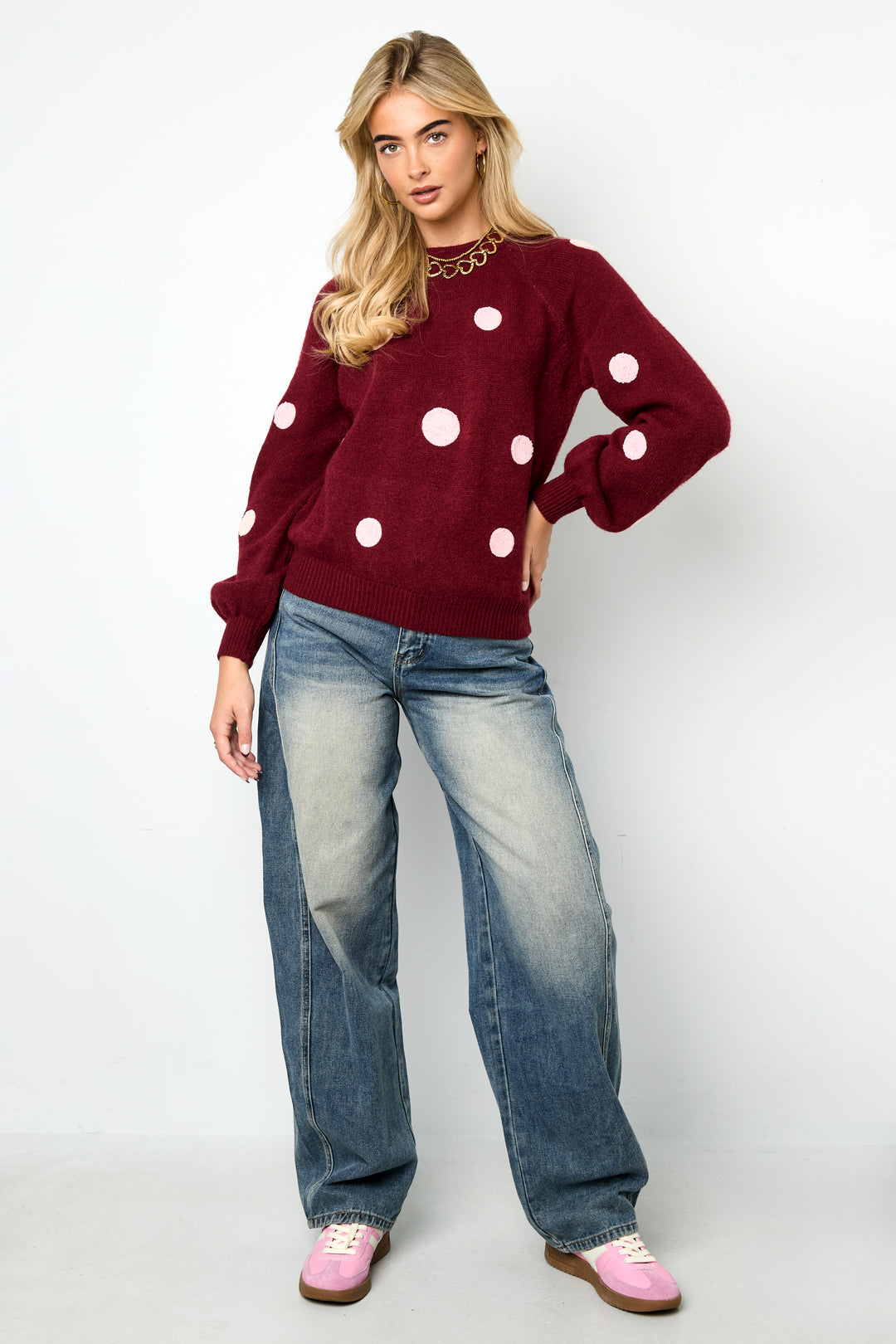 Gepunkteter Pullover