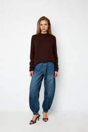 Pullover mit offenem Rücken